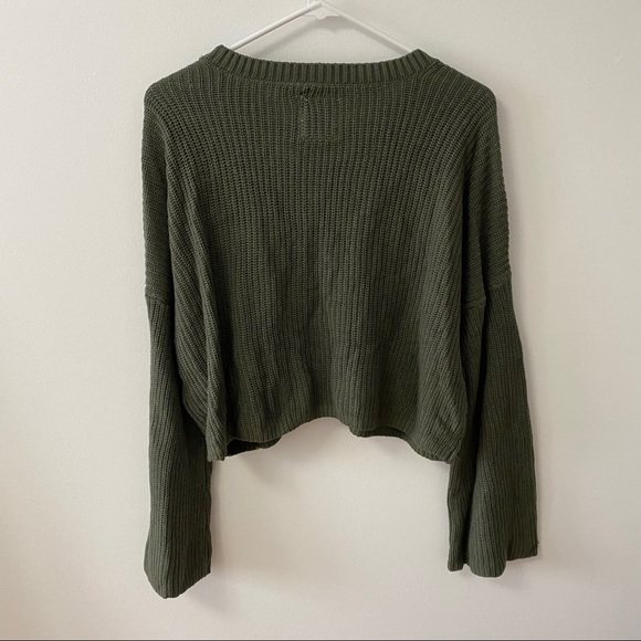 HOLLISTER ARMY GREEN KNIT SWEATER - Picture 3 of 6
